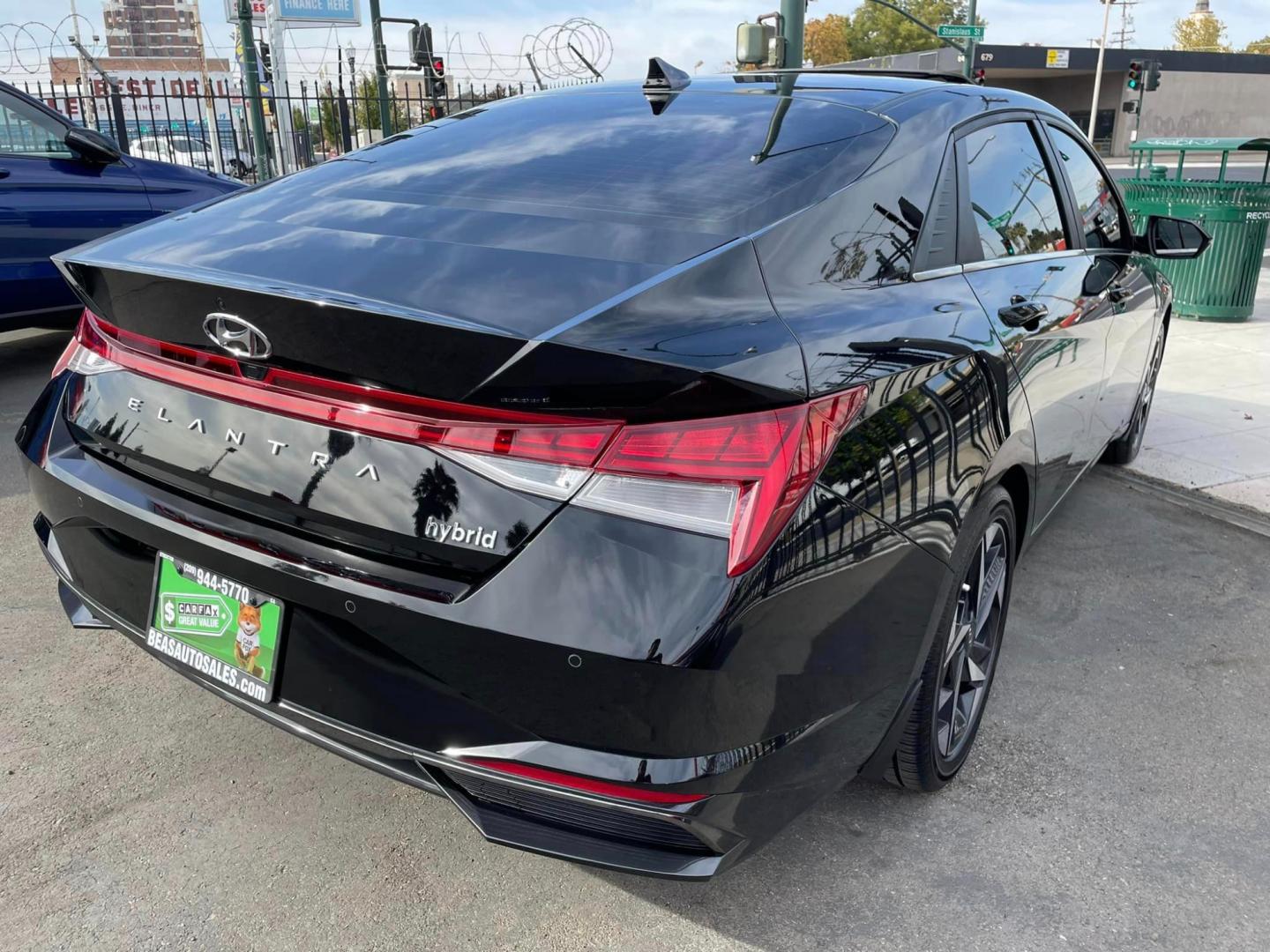 2023 BLACK /GRAY Hyundai Elantra Limited HEV Sedan 4D (KMHLN4AJ8PU) with an 4-Cyl, Hybrid, GDI, 1.6 Liter engine, Automatic, 6-Spd EcoShift DCT transmission, located at 744 E Miner Ave, Stockton, CA, 95202, (209) 944-5770, 37.956863, -121.282082 - PLUS TAXES AND FEES - Photo#13